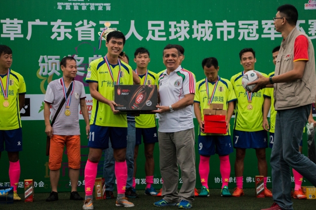 1球1助！阿扎尔破8个月进球荒 5年首个欧冠运动战进球